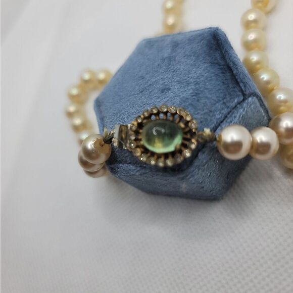 JOSEPH MAZER Vintage Faux Pearl Necklace - Picture 6 of 9